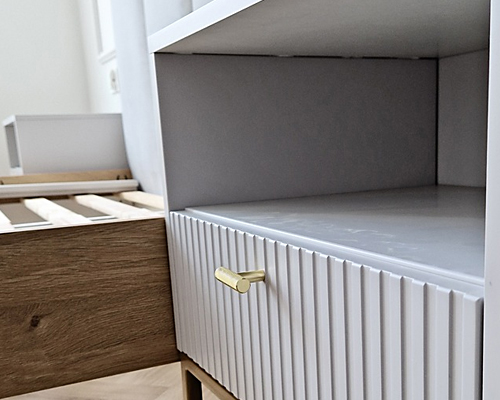 Szafa z podświetlaniem